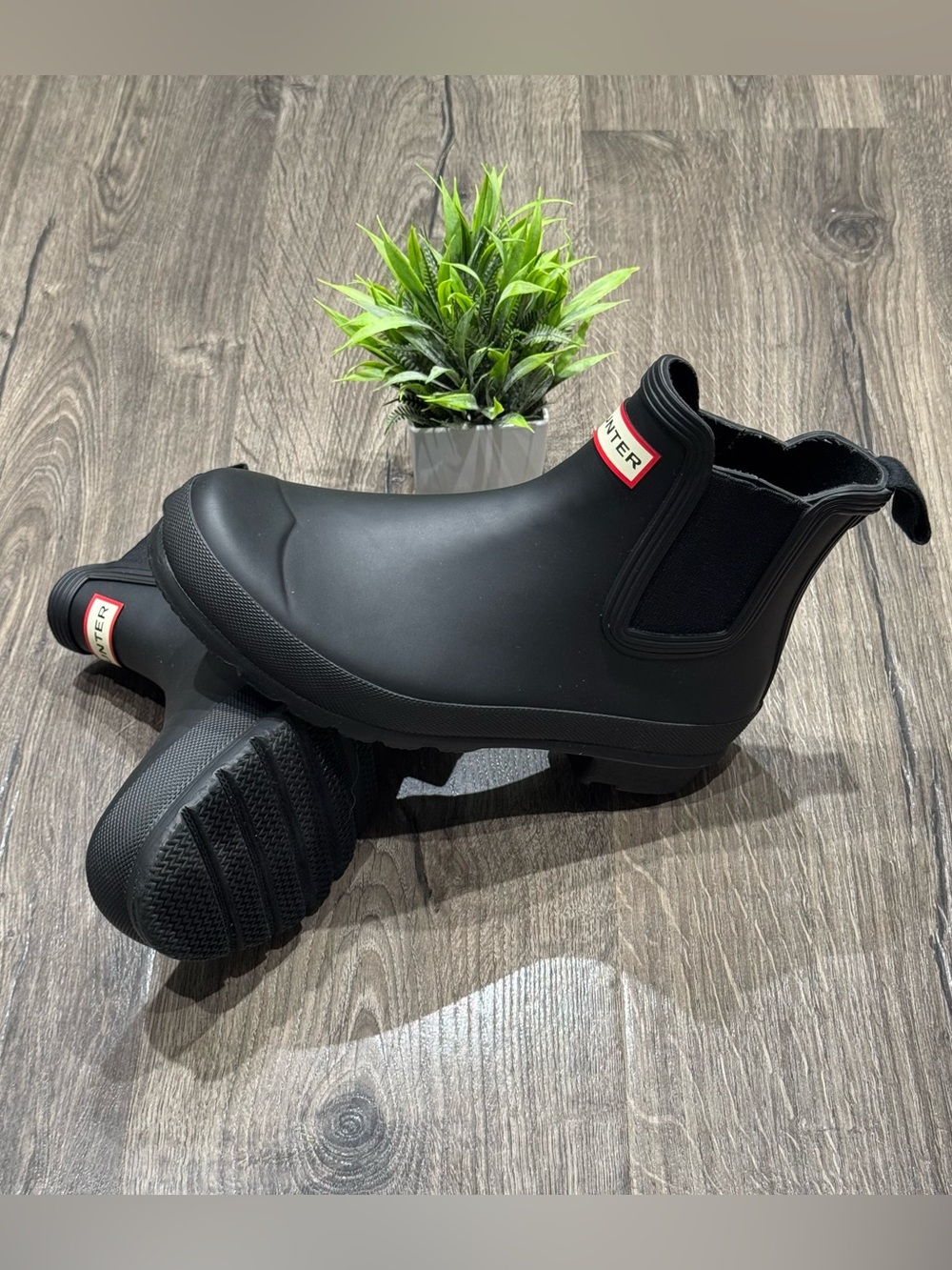 Women’s Hunter Original Chelsea ankle boots